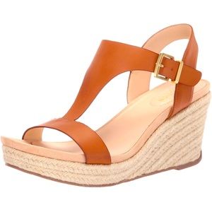 Kenneth Cole REACTION Women's Card T-Strap Wedge Sandal .. used once